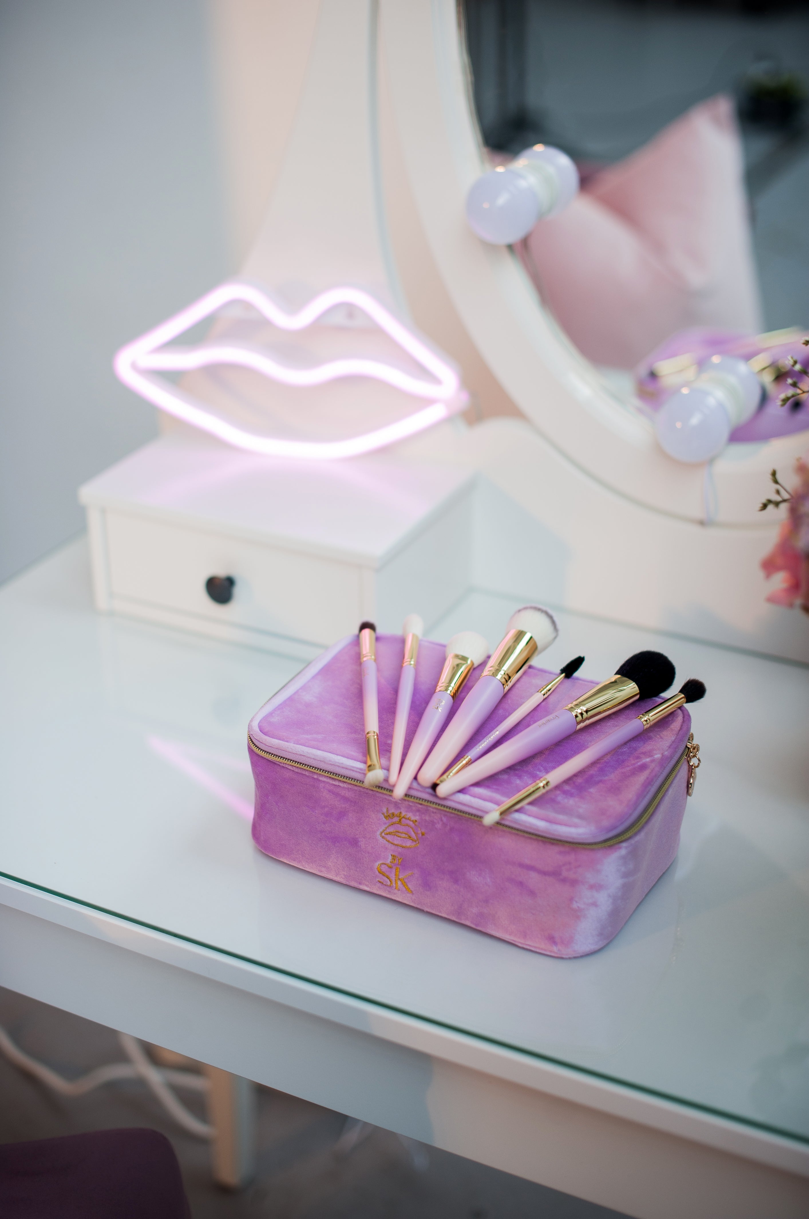 BYSK x Vogue 7-Piece Brush Set